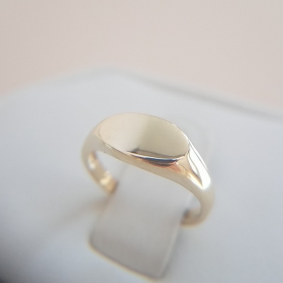 14k Yellow gold Signet Ring size 2 3 4 5 6 - Picture 2 of 6
